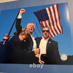Livre 'Président Donald Trump Sauver l'Amérique' avec autographié à la main