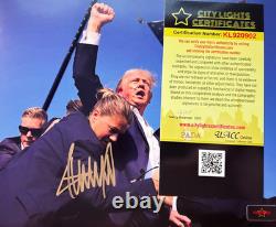 MAGA ! Président DONALD TRUMP Signature authentique originale 8x10 avec COA