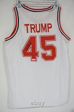 Maillot XL de l'équipe USA signé par Donald Trump, authenticité vérifiée par Heritage Authentication