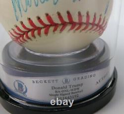 PRES. DONALD TRUMP a signé l'autographe de baseball Rawlings ONL sur le Sweet Spot JSA & BAS.