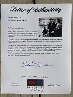 PSA / DNA 45ème Président des États-Unis DONALD TRUMP Photographie Signée Autographiée 11x14 Auto