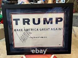 Panneau de campagne encadré signé par Donald J. Trump (bas #a09893) Lettre complète de Beckett