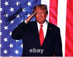 Photo 11x14 signée par Donald Trump - Très belle photo signée avec certificat d'authenticité