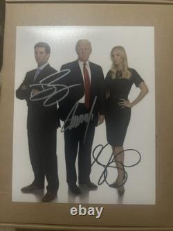 Photo autographe de Donald Trump, Donald Trump Jr et Ivanka Trump avec certificat d'authenticité