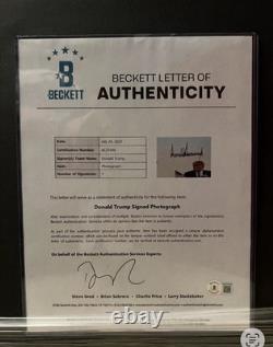 Photo encadrée 20x24 signée et autographiée par le président Donald Trump avec lettre Beckett en BOLD