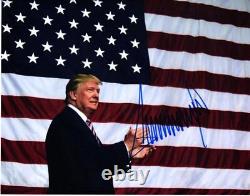 Photo signée 11x14 de Donald Trump avec certificat d'authenticité
