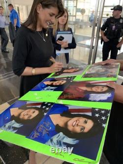 Photo signée 8x10 de Nikki Haley avec preuve photo Ambassadrice de l'ONU Donald Trump JSA CERT