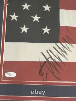 Photo signée de Donald Trump 11 x 14, JSA, encadrée sur mesure