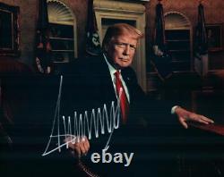 Photo signée et autographiée 8x10 de Donald Trump avec certificat d'authenticité (COA)