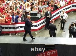 Photo vintage 8 x 10 signée à la main par Donald Trump, autographe avec certificat d'authenticité de New York.