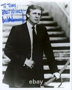 Photographie dédicacée et signée par Donald J. Trump