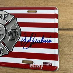 Plaque d'immatriculation signée par Donald Trump et Rudy Giuliani - Département des incendies de New York - Certificat d'authenticité signé