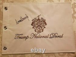 Potus Donald J Trump Autographié Golf Drapeau Trump National Doral Signé Auto