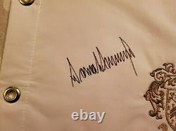 Potus Donald J Trump Autographié Golf Drapeau Trump National Doral Signé Auto