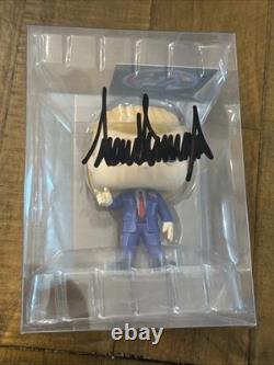 Poupée FUNKO POP signée à la main par Donald Trump COA Campagne de 2016 pour la Maison Blanche