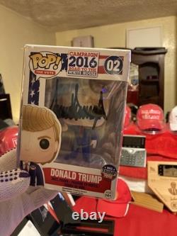 Poupée FUNKO POP signée à la main par Donald Trump COA Campagne de 2016 pour la Maison Blanche