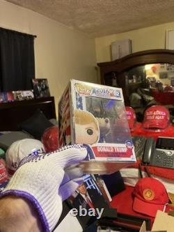 Poupée FUNKO POP signée à la main par Donald Trump COA Campagne de 2016 pour la Maison Blanche