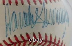 Pres. Autographe Signé Donald Trump Rawlings Onl Baseball Sweet Spot Jsa & Bas
