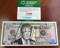 Président DONALD TRUMP Signature de la note de campagne 2016 SGC COA Autographe Autographe