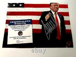 Président DONALD TRUMP a signé un autographe original de 7x5 pouces avec un certificat COA