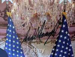 Président Donald J. Trump a signé à la main une photo autographiée de 11x14 pouces
