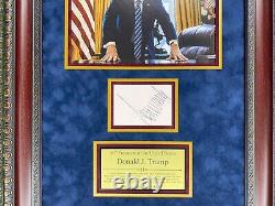 Président Donald J Trump a signé l'affichage encadré sur mesure Livraison gratuite JSA LOA