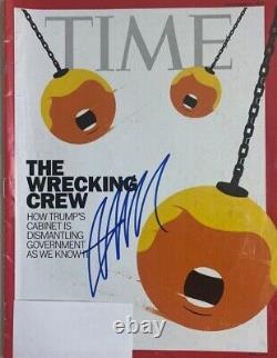 Président Donald J. Trump a signé la couverture du Time Magazine garantissant son authenticité avec un COA.