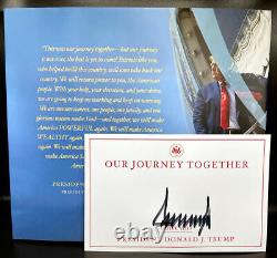 Président Donald J. Trump a signé le livre autographié Notre voyage ensemble