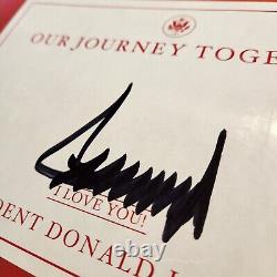 Président Donald J. Trump signé Notre voyage ensemble Bookplate 45e MAGA
