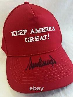 Président Donald John Trump a signé la casquette autographiée GAA COA