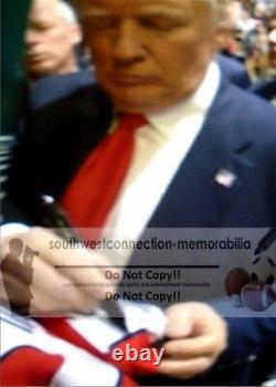 Président Donald Trump Autographe Baseball Maillot des États-Unis Casquette MAGA Signée Preuve Auto