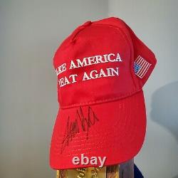 Président Donald Trump Combo! Autographié Maga Hat & Signed Trumpevents Ticket