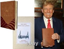 Président Donald Trump a signé la Bible Dieu bénisse les États-Unis Édition limitée officielle
