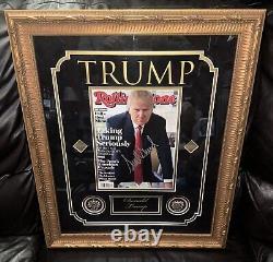 Président Donald Trump a signé la couverture du magazine Rolling Stone encadrée en or avec un certificat d'authenticité (COA)