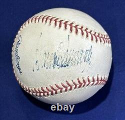 Président Donald Trump a signé un ballon de baseball ML officiel avec son nom complet JSA Vance