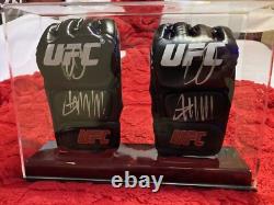 Président Donald Trump et PDG Dana White ont signé un gant de frappe UFC authentique rare