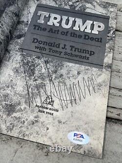 Psa/adn Président Donald Trump Signé Art Of The Deal Book Apprentice Cast