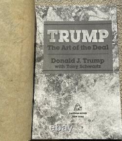 Psa/dna Président Américain Donald Trump Autographied Art Of The Deal Hardcover Book