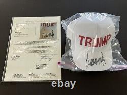 Rare 45ème. Le Président Donald Trump A Signé Trump Trump Douanier National Hat Jsa/loa