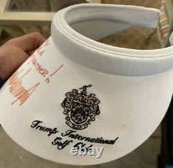 Rare Donald Trump A Signé Autograph Golf Visor Hat Amazing 45e Président Américain
