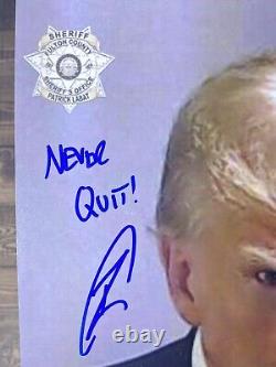 Robert O'Neill a signé la photo de Donald Trump 8x10 Mug Shot avec PSA/DNA