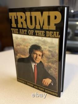 SIGNÉ par le président Donald Trump The Art Of The Deal édition signée de l’élection 2016