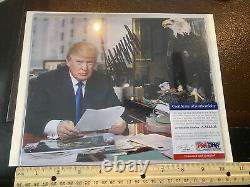 Signature Signée Par Le Président Trump Psa/adn Coa & 2017 Invitation À L'inauguration 8x10