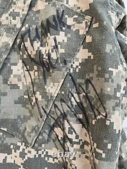 VESTE DE L'ARMÉE DES ÉTATS-UNIS SIGNÉE RARE DE DONALD TRUMP AVEC CERTIFICAT D'AUTHENTICITÉ PRÉSIDENT MAGA