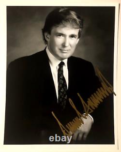 Vintage Donald Trump Signé 8x10 Gold Autographié 1980 Portrait Photo